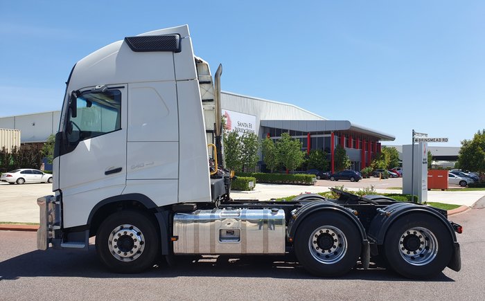 2015 Volvo FH540 GLOBETROTTER WHITE