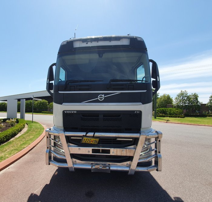 2015 Volvo FH540 GLOBETROTTER WHITE