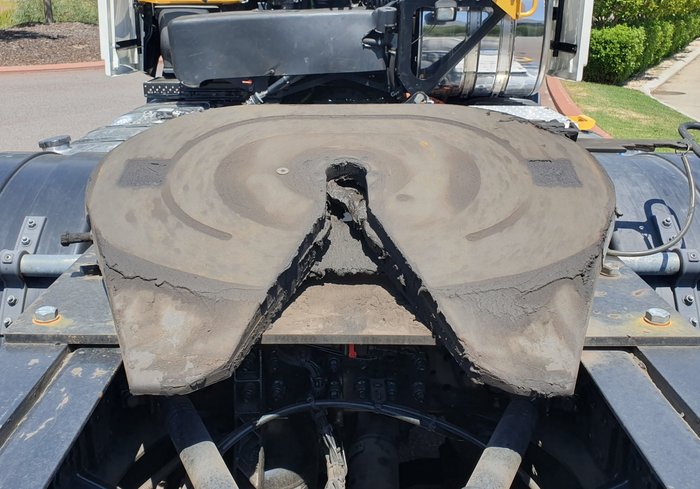 2015 Volvo FH540 GLOBETROTTER WHITE