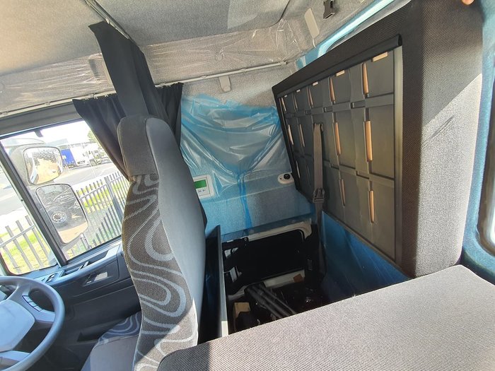 2020 IVECO STRALIS ATI 360 6X2 WITH 9M TRAY null null White