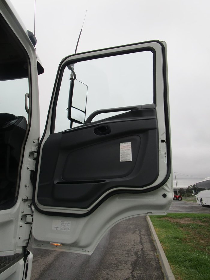 2016 FUSO FS500 null null WHITE