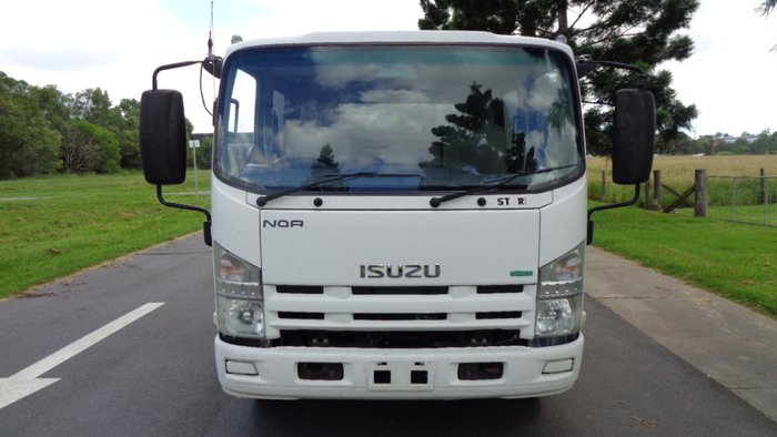 2013 Isuzu NQR450 White