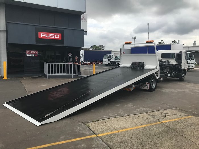 2012 HINO FE 500 SERIES null null WHITE