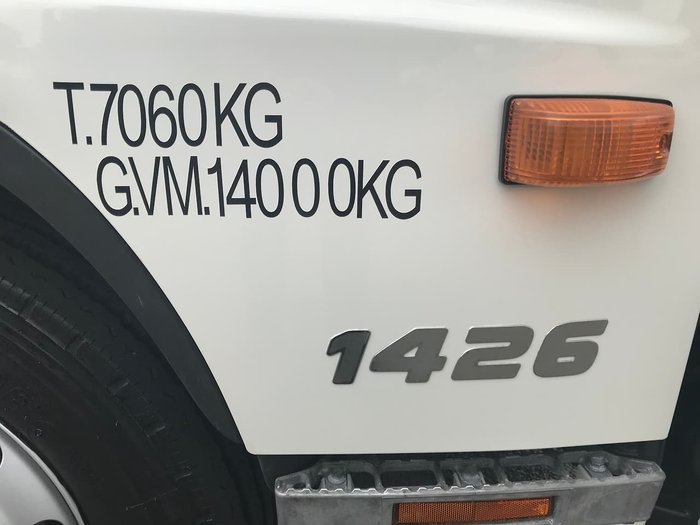 2012 HINO FE 500 SERIES null null WHITE