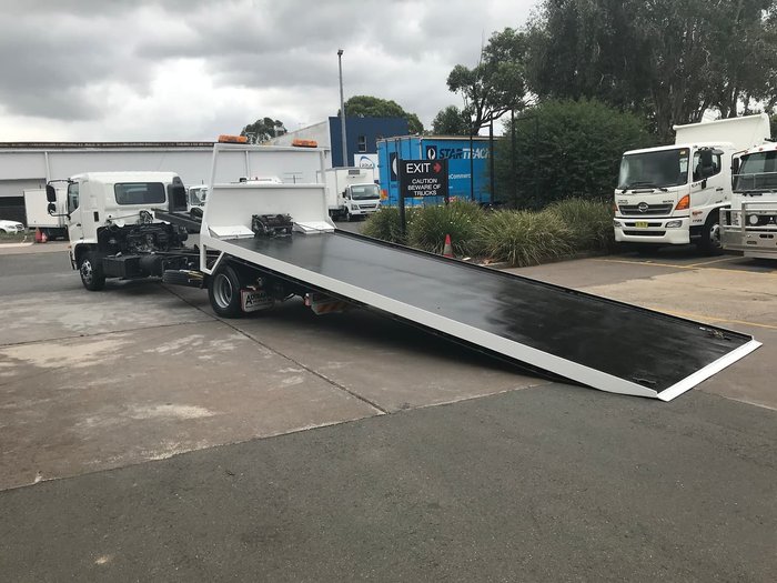 2012 HINO FE 500 SERIES null null WHITE