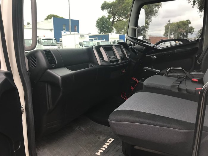 2012 HINO FE 500 SERIES null null WHITE