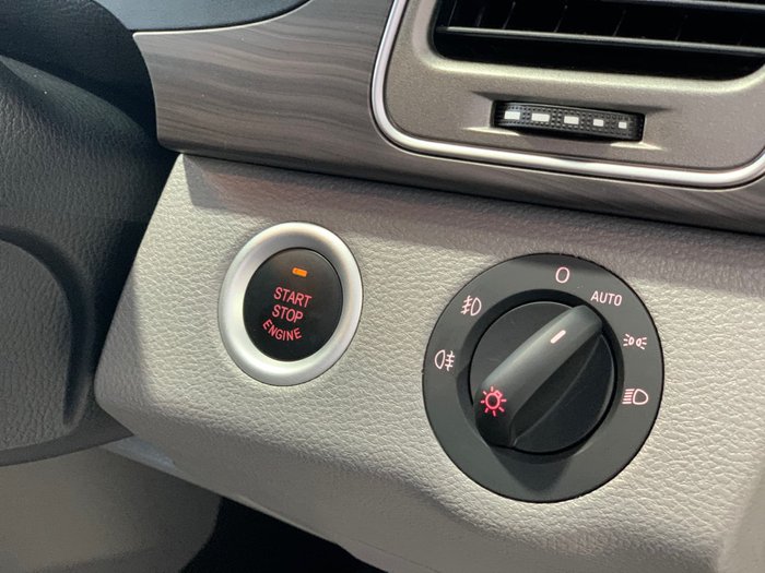 2019 LDV G10 SV7A Black