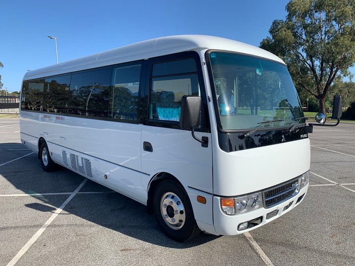 2020 FUSO ROSA DELUXE AUTO null null White