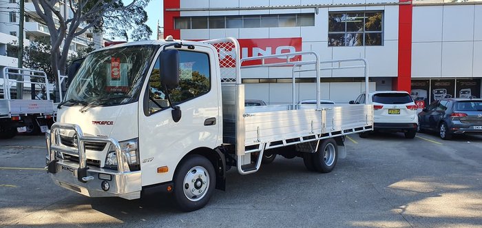 2019 HINO 300 SERIES 617 MEDIUM TRADEACE null null White