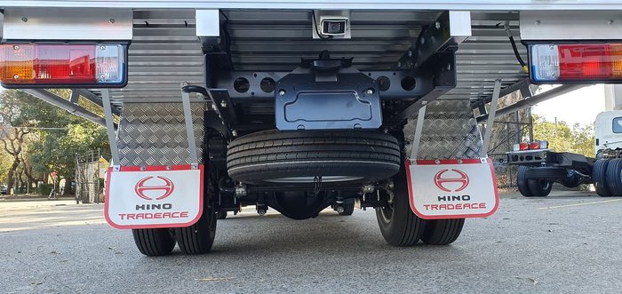 2019 HINO 300 SERIES 617 MEDIUM TRADEACE null null White