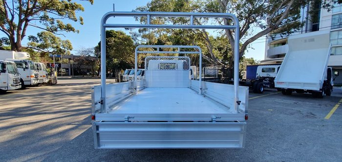 2019 HINO 300 SERIES 617 MEDIUM TRADEACE null null White