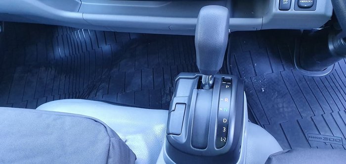 2020 HINO 300 SERIES 921 CUSTOM CHIPPER TIPPER null null White