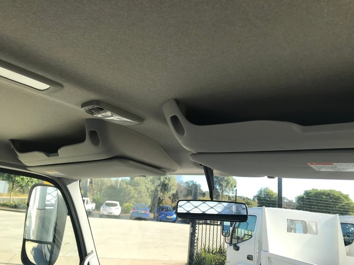 2020 HINO 300 SERIES 616 MEDIUM AUTO null null White