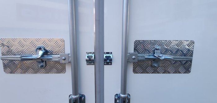 2020 HINO 300 SERIES 616 MEDIUM AUTO null null White