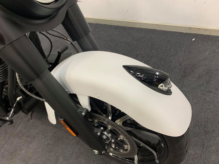 2020 Indian SPRINGFIELD DARK HORSE WHITE