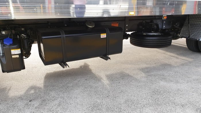 2020 HINO 500 SERIES FD 1124 null null White