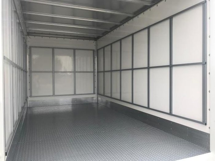 2019 FUSO CANTER 515 WIDE FEB21ER3SFAN null null White