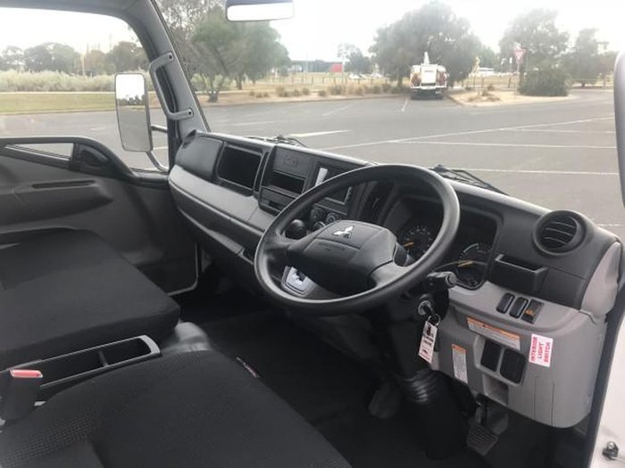 2019 FUSO CANTER 515 WIDE FEB21ER3SFAN null null White