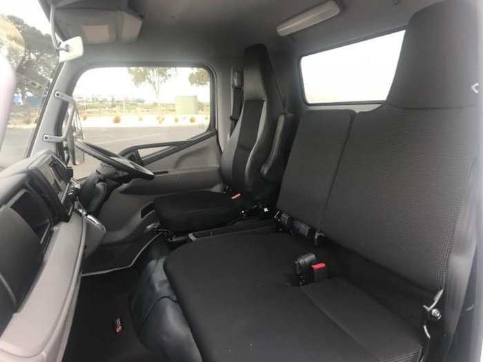 2019 FUSO CANTER 515 WIDE FEB21ER3SFAN null null White