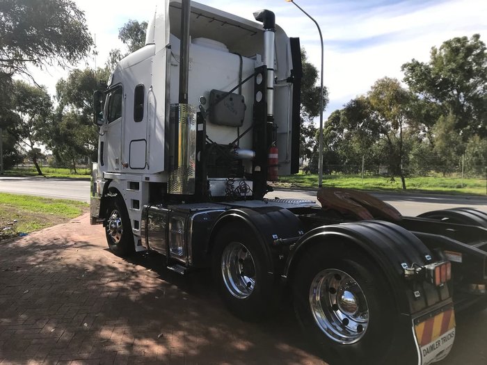 2013 FREIGHTLINER ARGOSY 101 White