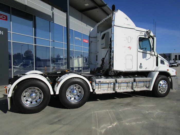 2012 FREIGHTLINER CENTURY CST112 PTO HYD null null white