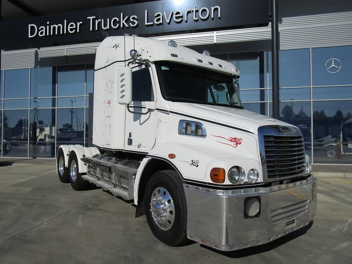 2012 FREIGHTLINER CENTURY CST112 PTO HYD null null white