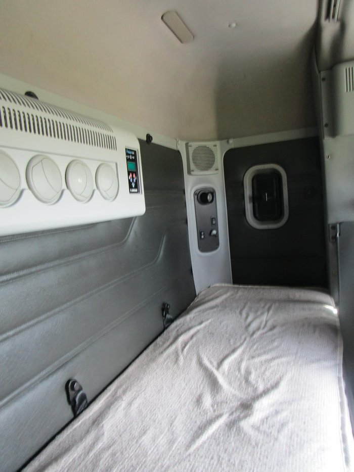 2012 FREIGHTLINER CENTURY CST112 PTO HYD null null white