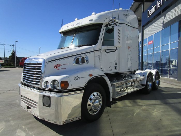 2012 FREIGHTLINER CENTURY CST112 PTO HYD null null white
