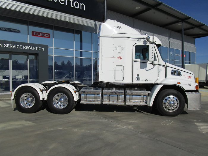 2012 FREIGHTLINER CENTURY CST112 PTO HYD null null white