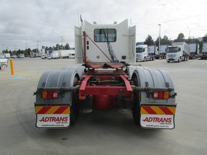 2011 FREIGHTLINER FLX null null WHITE