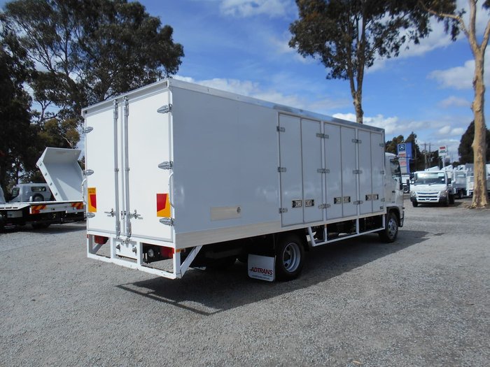2015 HINO FE 1426 - 500 SERIES null null White