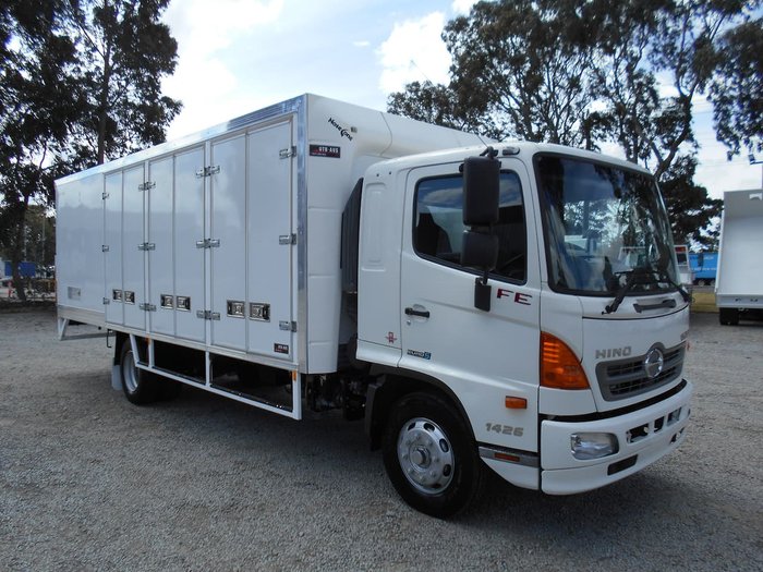 2015 HINO FE 1426 - 500 SERIES null null White