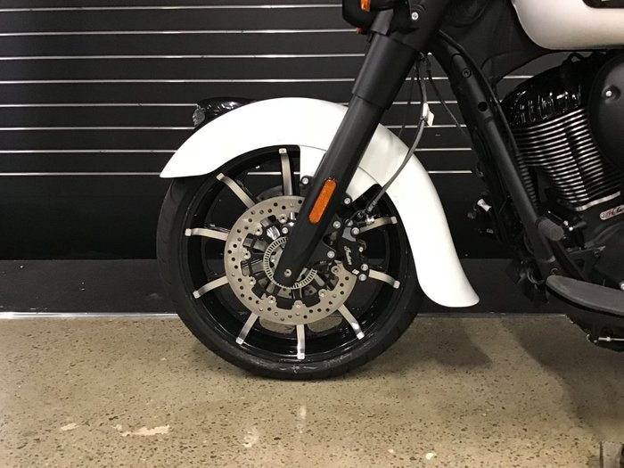2020 Indian SPRINGFIELD DARK HORSE WHITE