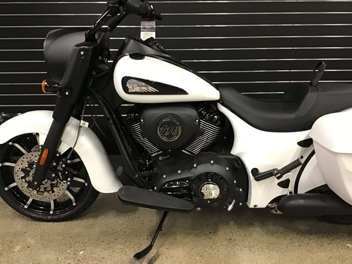 2020 Indian SPRINGFIELD DARK HORSE WHITE