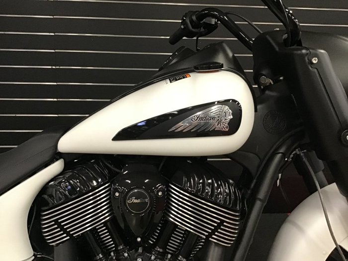 2020 Indian SPRINGFIELD DARK HORSE WHITE
