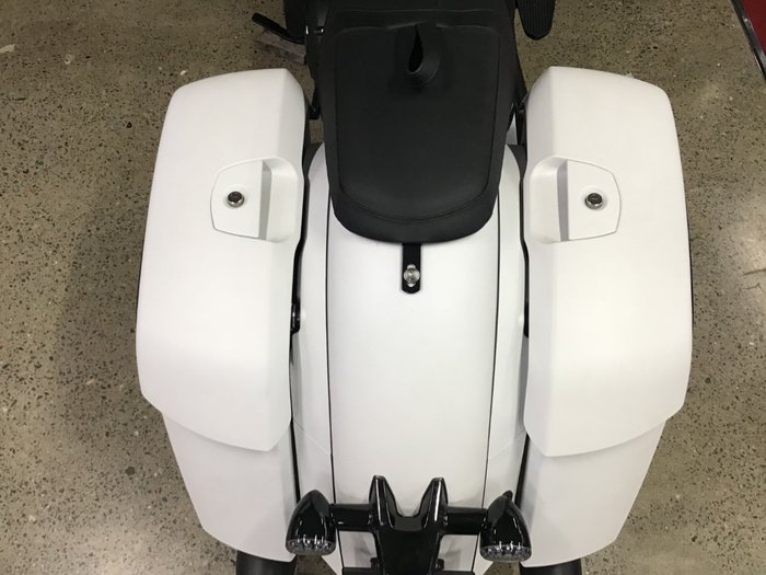 2020 Indian SPRINGFIELD DARK HORSE WHITE