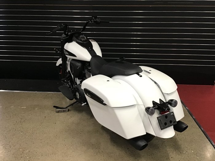 2020 Indian SPRINGFIELD DARK HORSE WHITE
