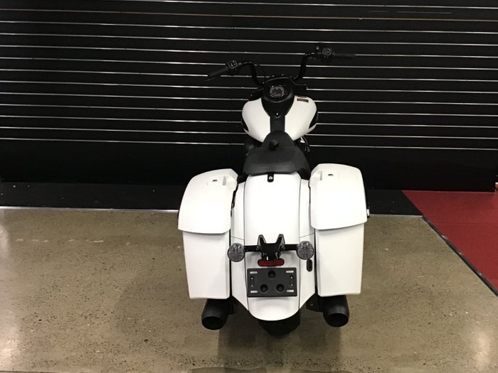 2020 Indian SPRINGFIELD DARK HORSE WHITE