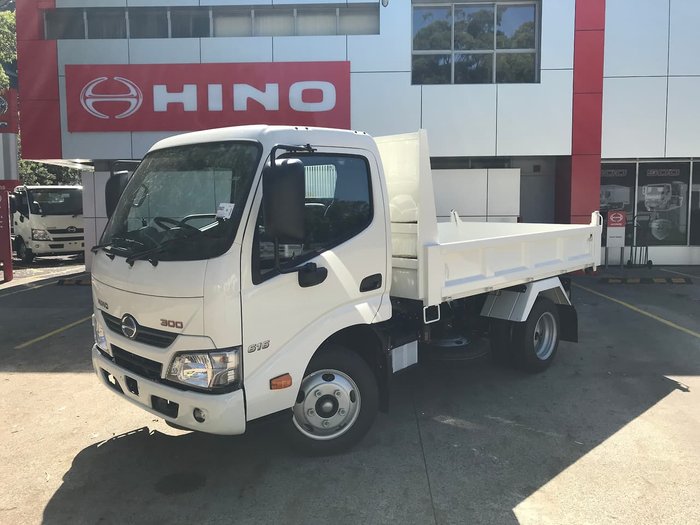 2020 HINO 300 SERIES 616 AUTO IFS TIPPER null null White