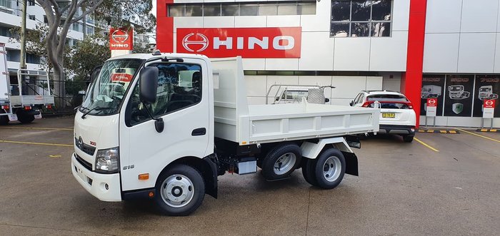 2020 HINO 300 SERIES 616 SHORT AUTO TIPPER null null White