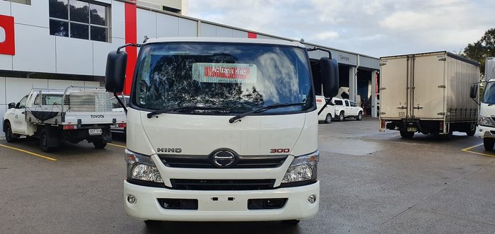 2020 HINO 300 SERIES 616 SHORT AUTO TIPPER null null White