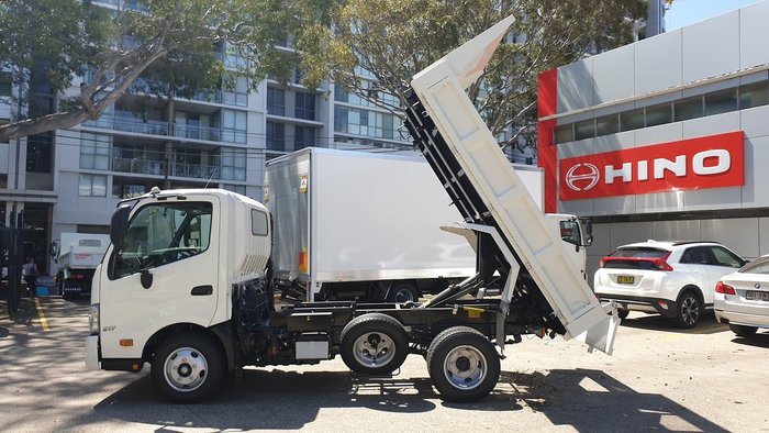 2020 HINO 300 SERIES 616 SHORT AUTO TIPPER null null White