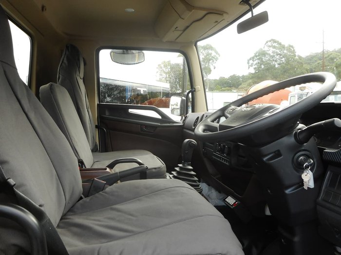 2020 HINO 500 SERIES FC 1124 REFRIGERATOR PANTECH null null White