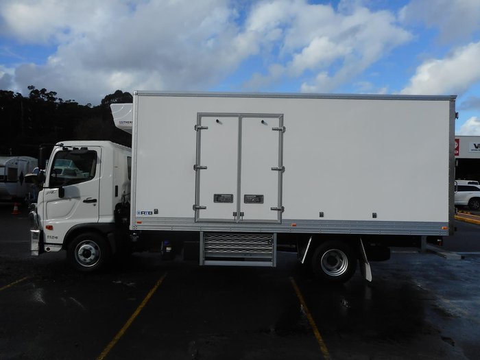 2020 HINO 500 SERIES FC 1124 REFRIGERATOR PANTECH null null White