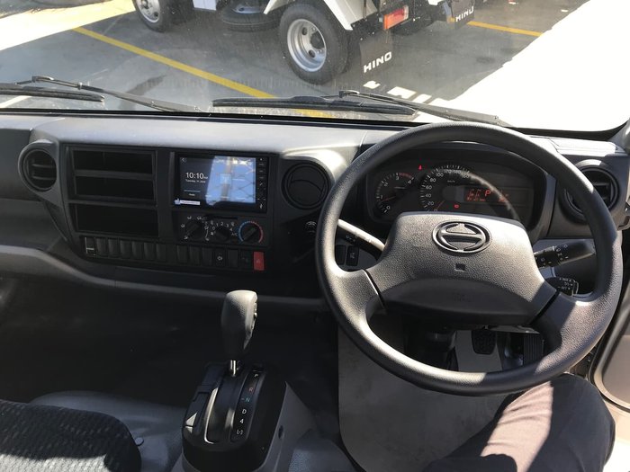 2020 HINO 300 SERIES 616 MEDIUM AUTO ALLOY TIPPER WITH TOOL BOX null null White