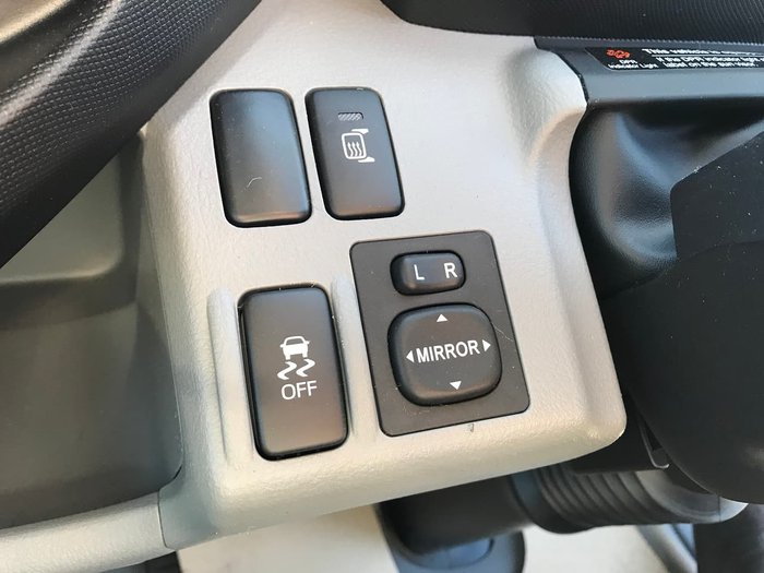 2020 HINO 300 SERIES 616 MEDIUM AUTO ALLOY TIPPER WITH TOOL BOX null null White