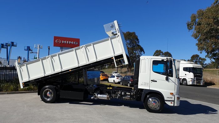 2020 HINO 500 SERIES FE 1426 TIPPER null null White