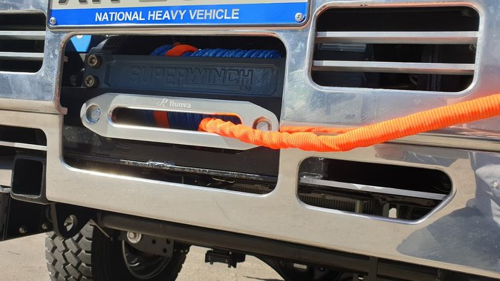 2020 HINO 300 SERIES 817 4X4 CHIPPER TIPPER null null White