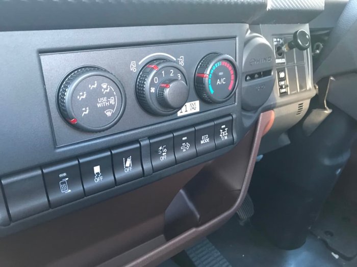 2020 HINO 500 SERIES FC 1124 MT LEAF 3850 TIPPER3.6 null null White