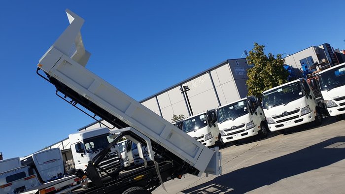 2020 HINO FC 1124 MT TIPPER 4.0 null null White